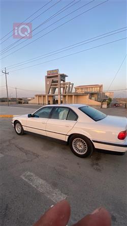 بي ام دبليو الفئة 7